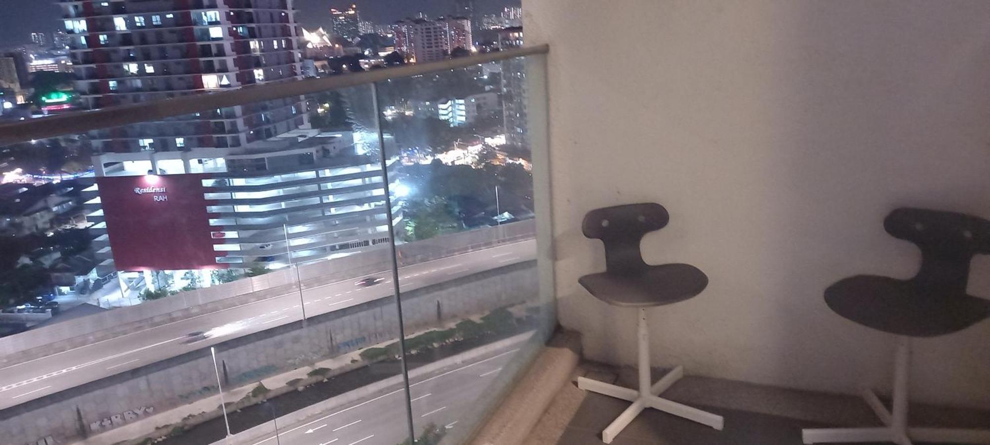 Apartment Cozy With Jacuzzi And Sauna At 188 Klcc Kuala Lumpur